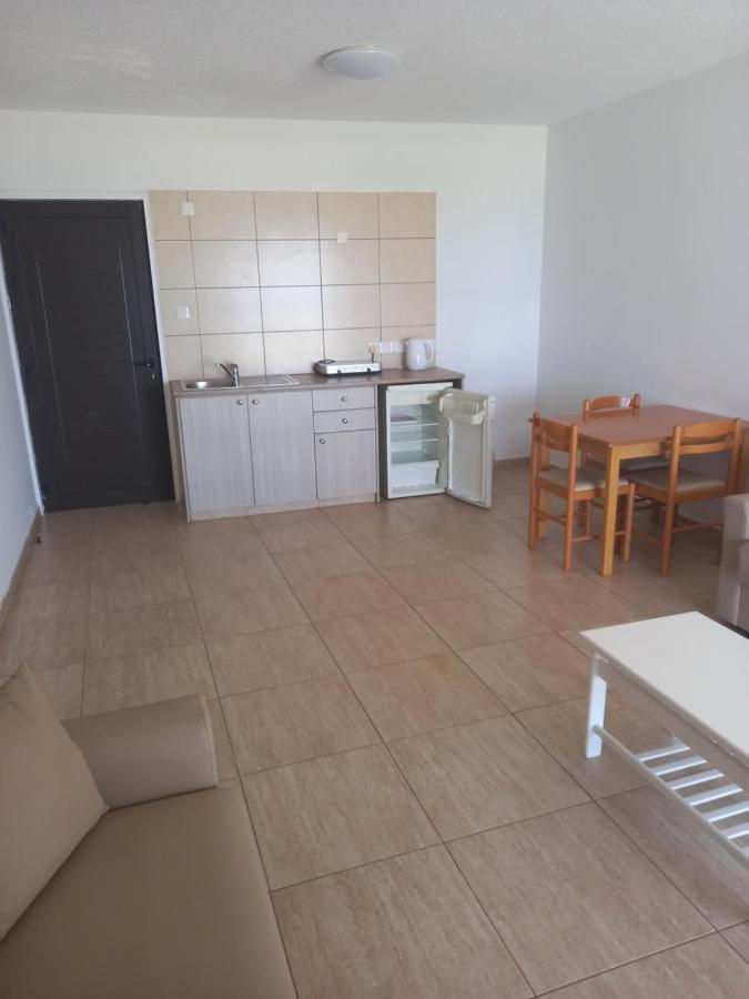 Penelope Beach Hotel Apts Protaras Exterior foto